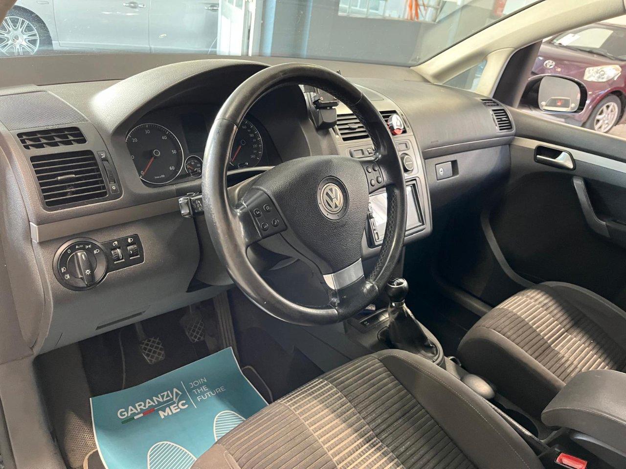 Volkswagen Touran 2.0 tdi Highline