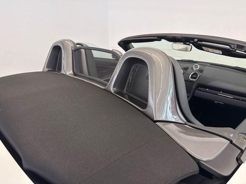 Porsche 718 2.0 Boxster T