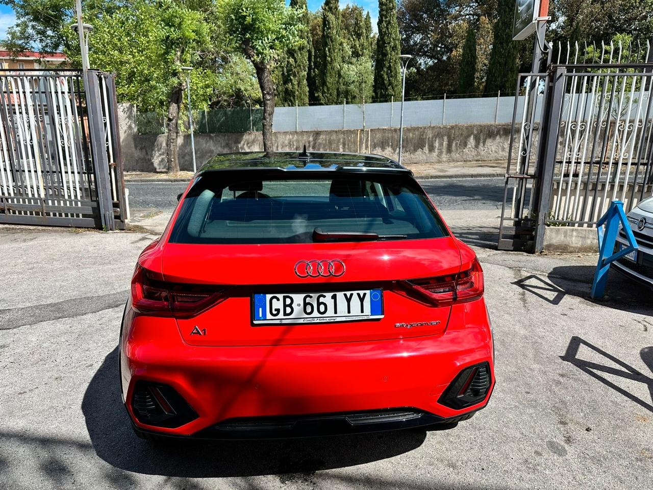 Audi A1 citycarver 30 TFSI Identity Contrast