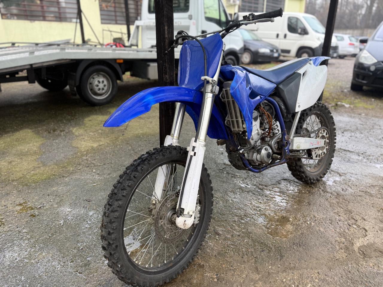 Yamaha YZ 250 F Moto Cross