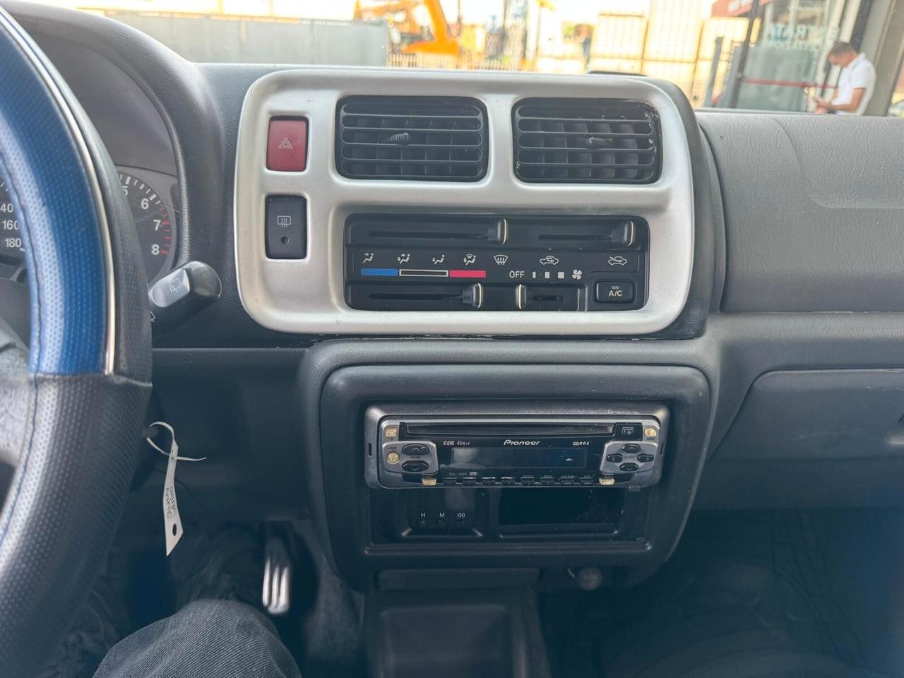 Suzuki Jimny 1.3i 16V cat 4WD JLX Special