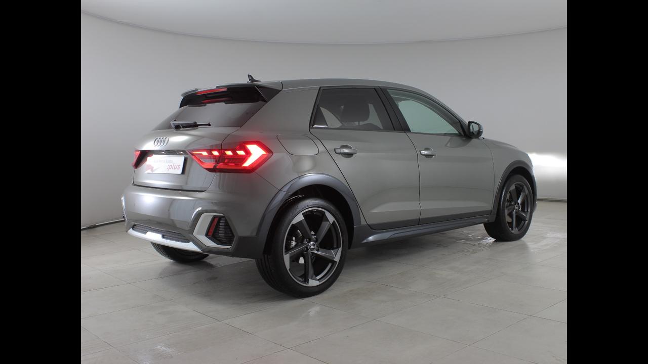 AUDI A1 II 2022 allstreet - A1 allstreet 30 1.0 tfsi Business 116cv