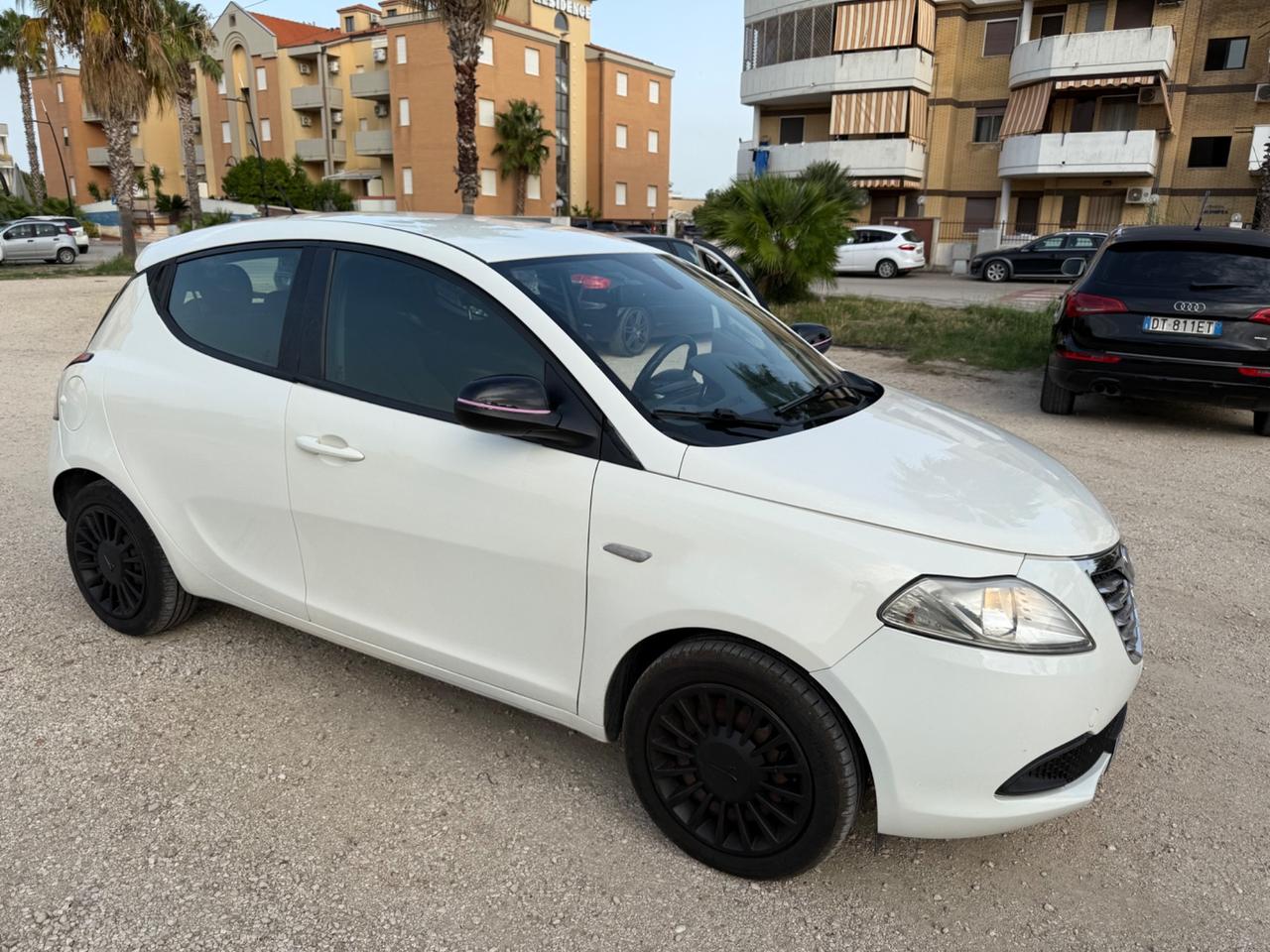 Lancia Ypsilon 1.2 69 CV 5 porte PERMUTE