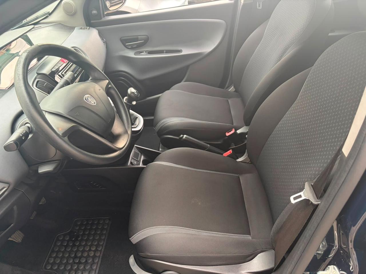 Lancia Ypsilon 1.2 69 CV 5 porte Platinum*EURO6*NEOPATENTATI