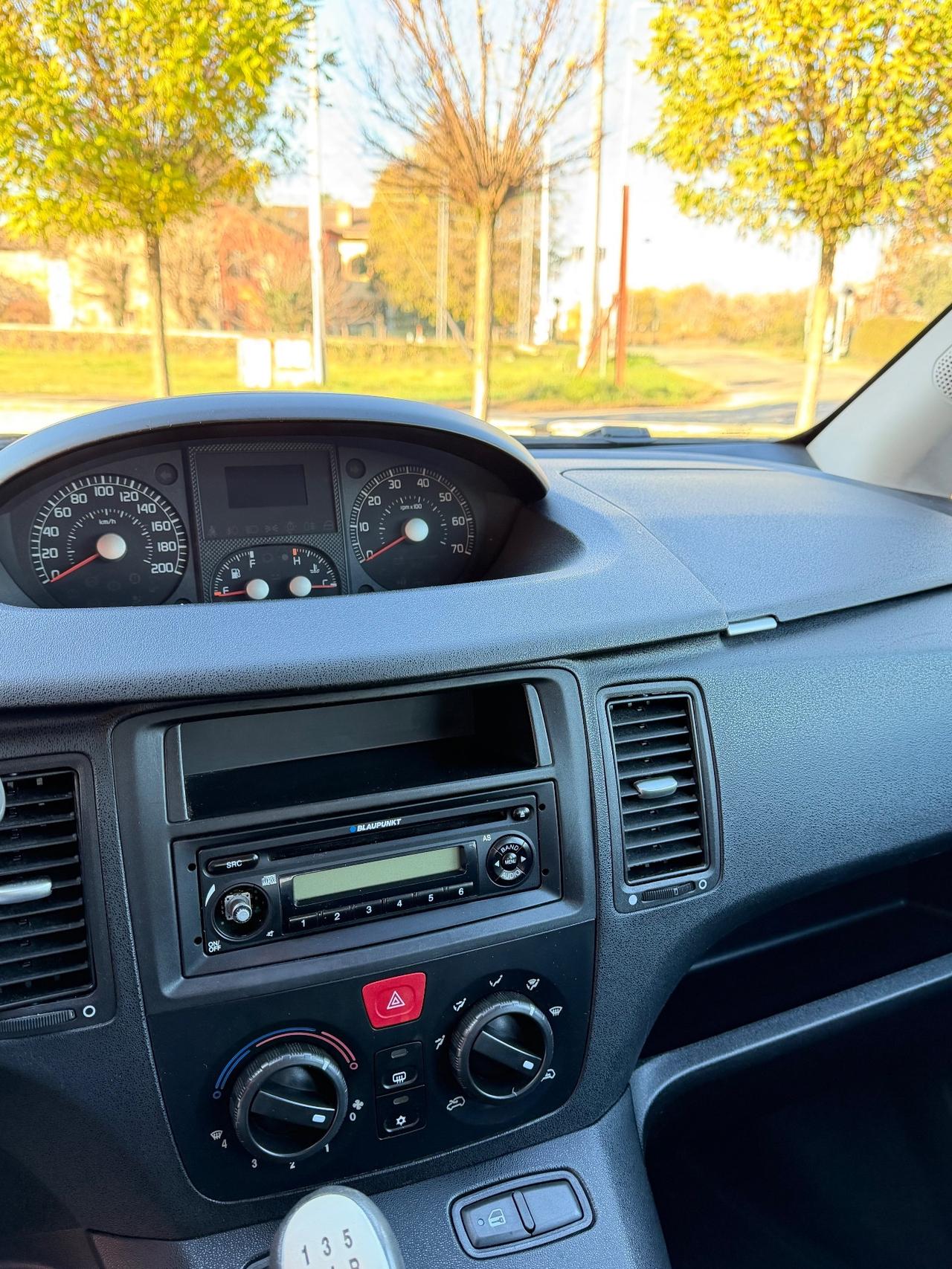 Fiat Idea 1.4 BlackEnergy GPL