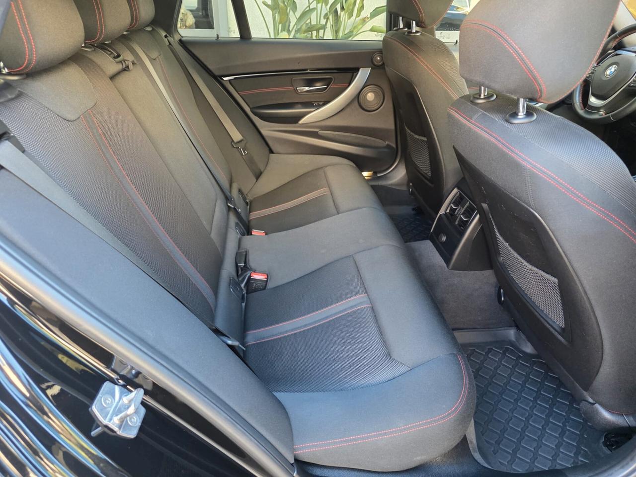 Bmw 318 d 150 Cv Touring Sport+Fari Led+Navy....