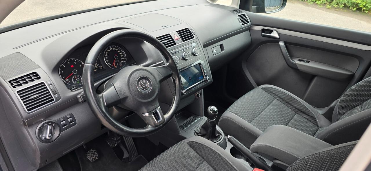 Volkswagen Touran 1.4 TSI Highline EcoFuel