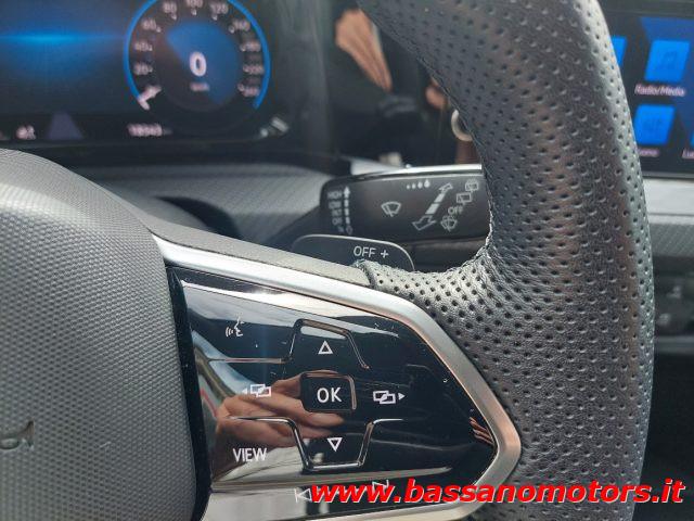 VOLKSWAGEN Golf 1.5 eTSI 150 CV EVO ACT DSG R-Line