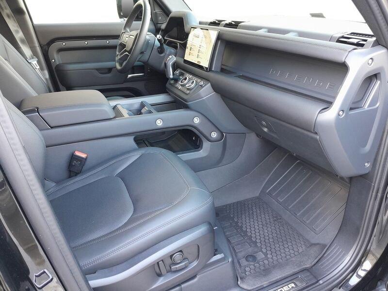 Land Rover Defender D200 AWD Auto 110 X-Dynamic SE IVA ESPOSTA