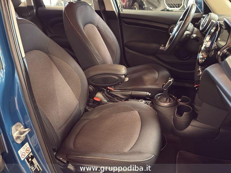MINI Mini 5 porte Mini F55 2021 5p Mini 5p 1.5 One Camden 102cv auto