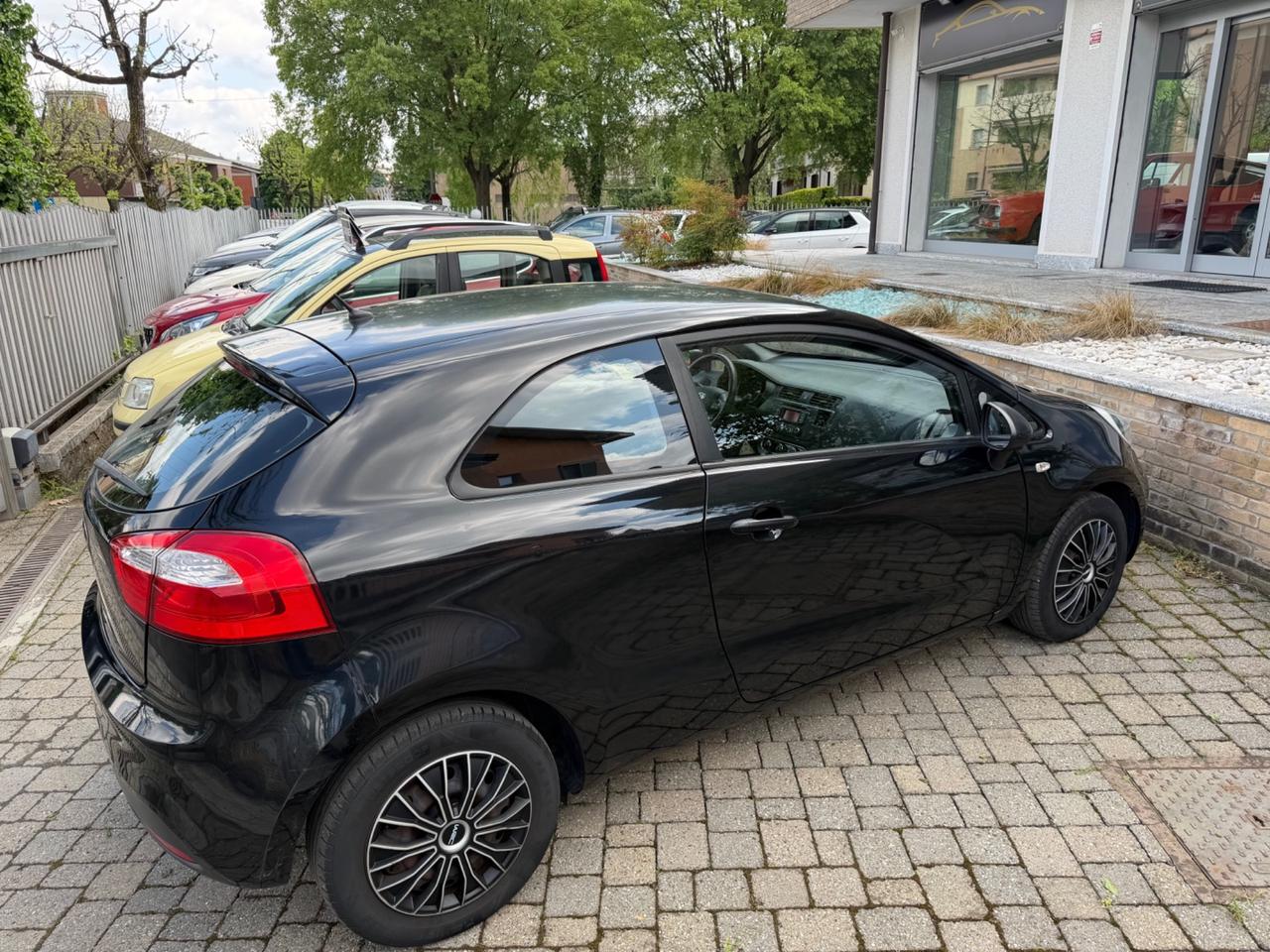 Kia Rio 1.2 CVVT 3p.
