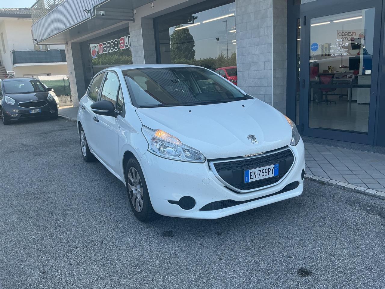 Peugeot 208 1.2 VTi 82 CV 5 porte Allure