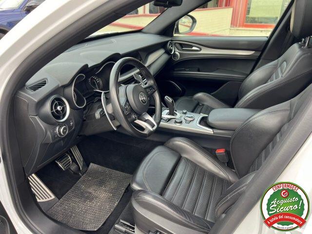 Stelvio 2.2 Veloce 210cv Q4 TettoApribile PinzeRosse