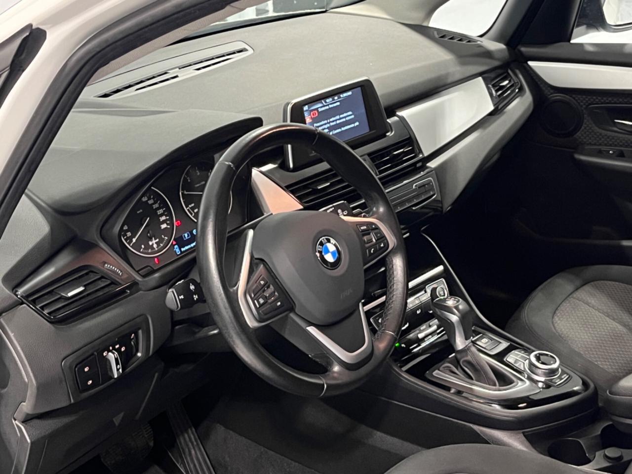 BMW 216d Active Tourer Luxury Automatico! FULL LED!