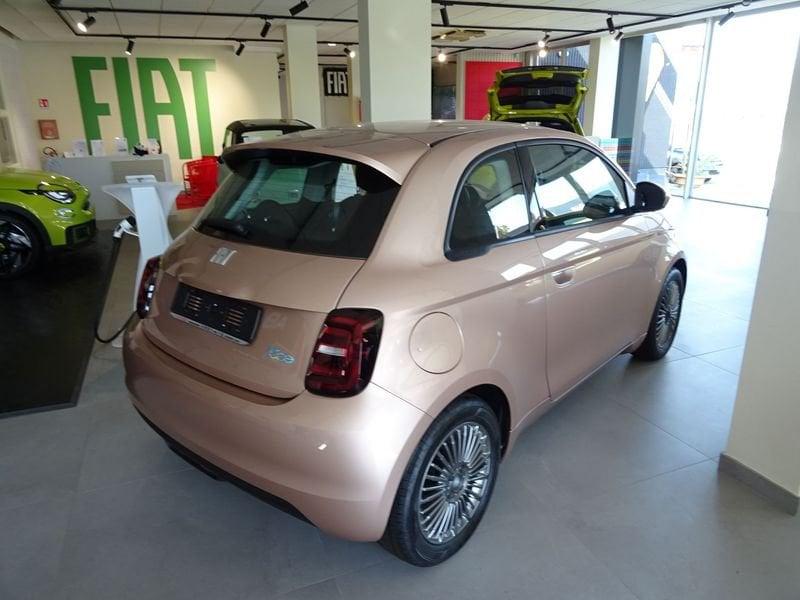 FIAT 500 500e Berlina 23,8 kWh