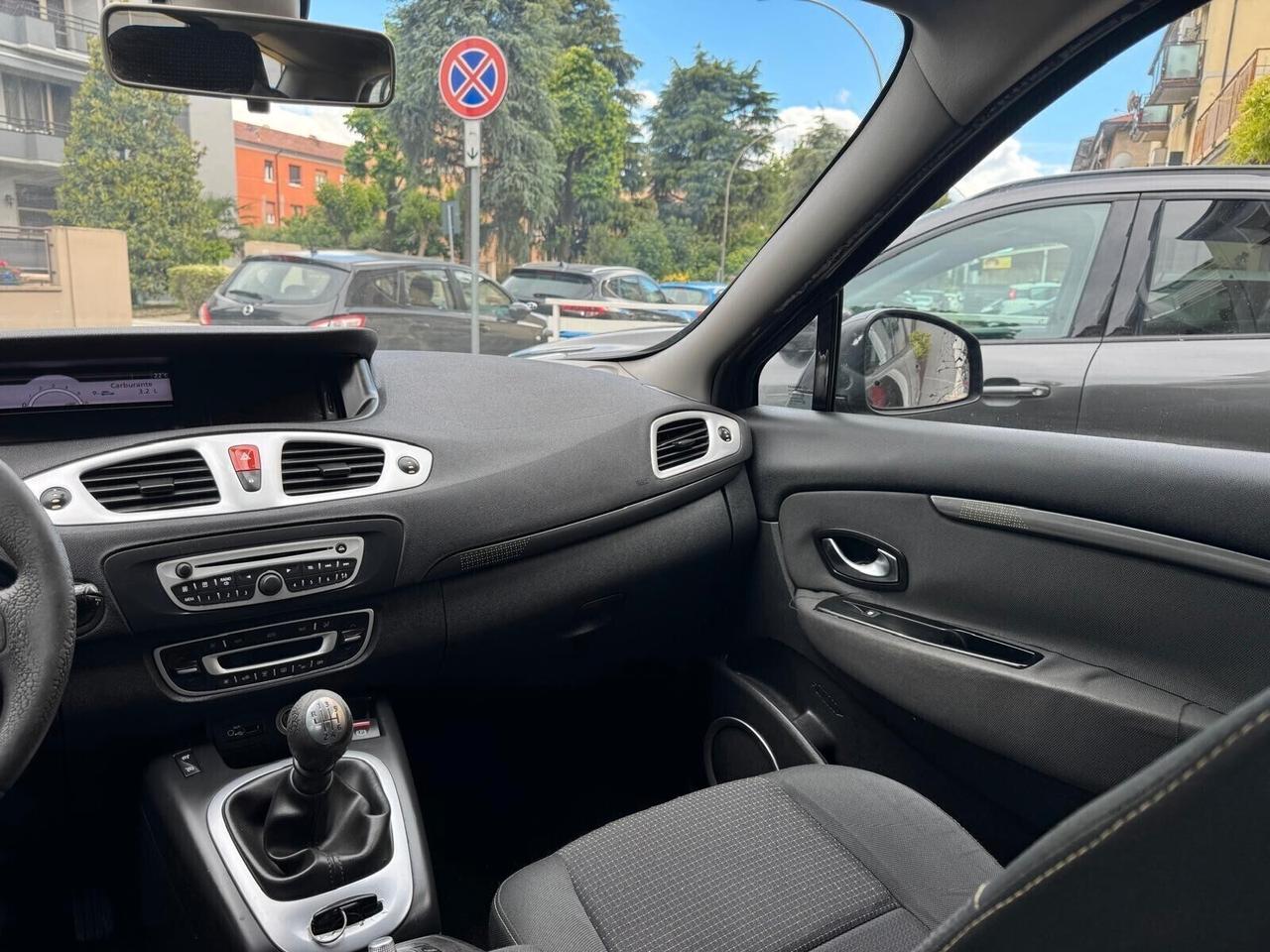 RENAULT SCENIC 1.5 dCi 110cv 7 POSTI NEOPAT
