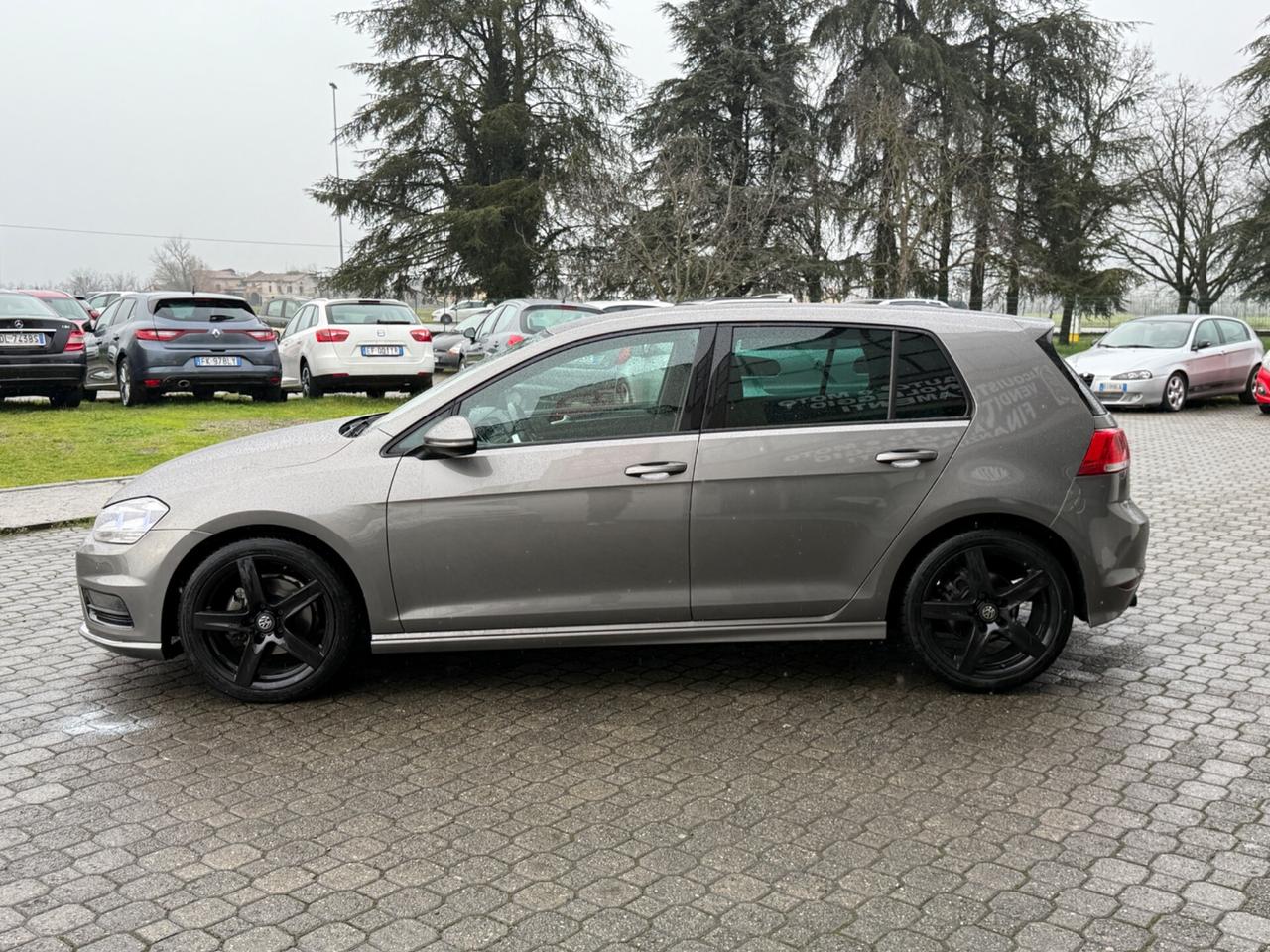 VW Golf 1.6 TDI 5p.|R-LINE|CARPLAY|CERCHI 18