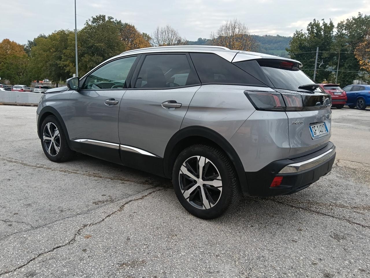 Peugeot 3008 BlueHDi 130 S&S EAT8 Allure