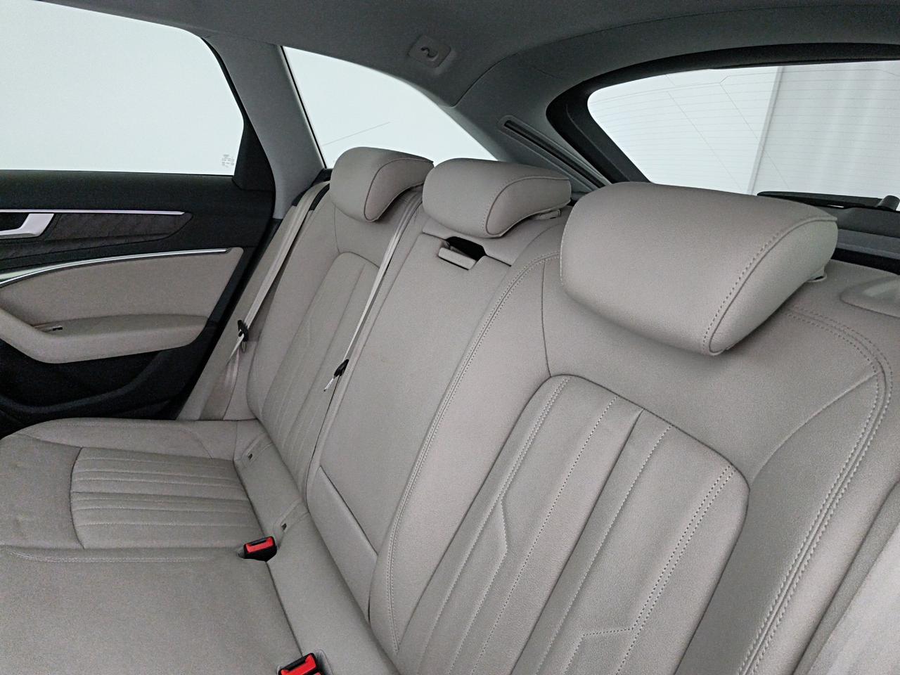 Audi A6 Avant 40 2.0 tdi mhev Business Sport quattro 20