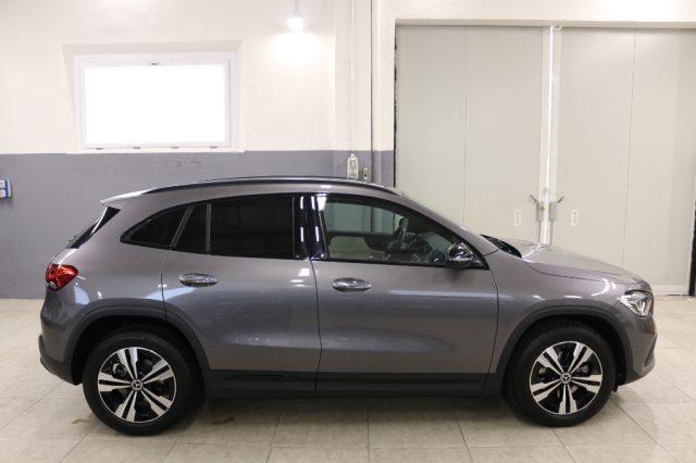 MERCEDES-BENZ GLA 200 Automatic 4Matic Sport Plus