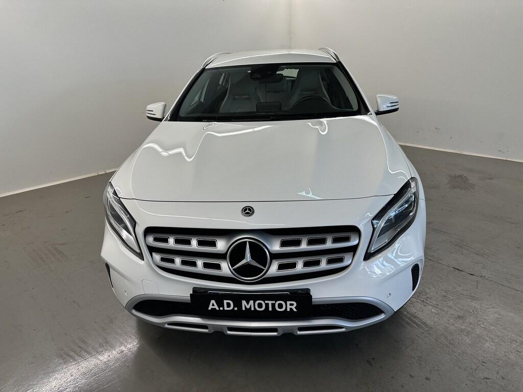 Mercedes GLA 200 200 D Premium 7G-DCT