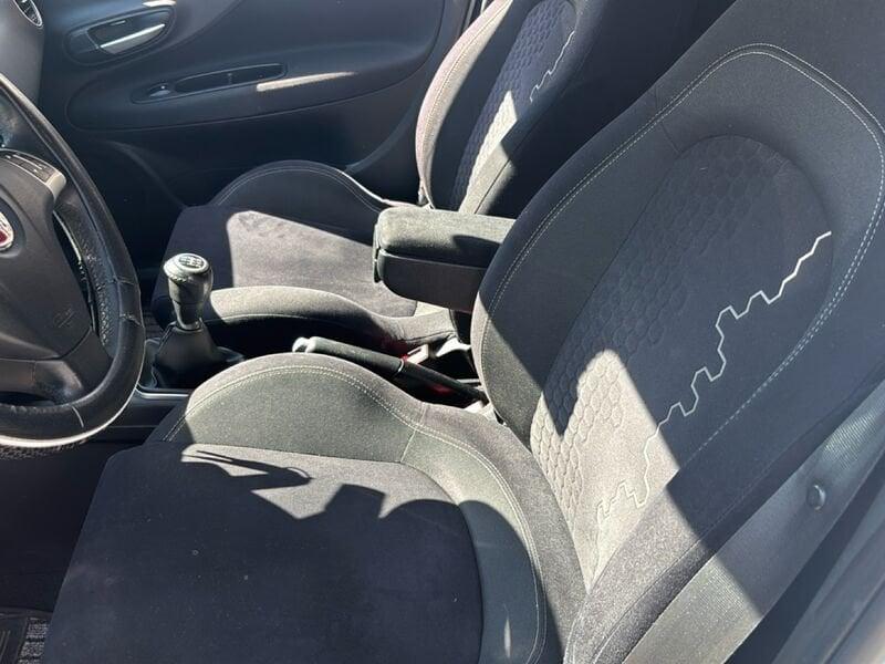 FIAT Punto 1.3 MultiJet II Lounge 75cv DPF