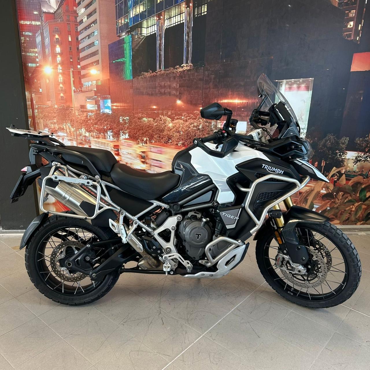 Triumph Tiger Explorer