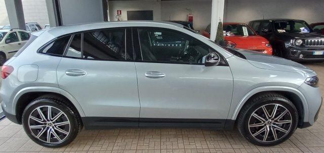 MERCEDES-BENZ EQA 250+ AMG Line Advanced