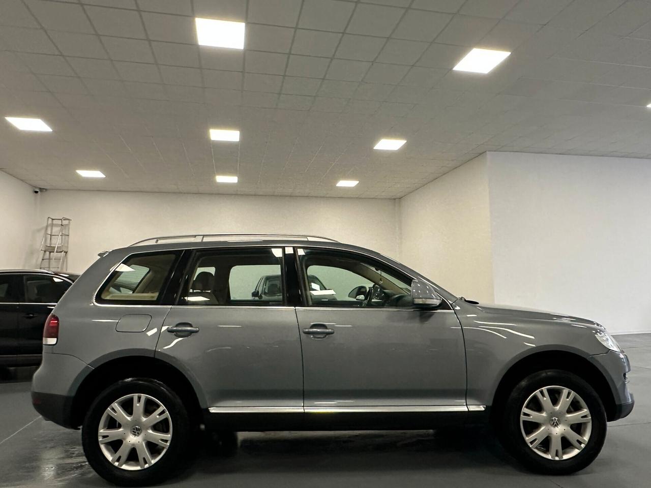 Volkswagen Touareg 3.0 V6 TDI DPF Exclusive
