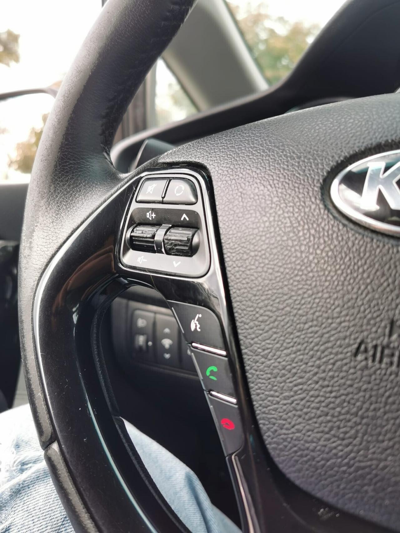 Kia Ceed Sportswagon cee'd 1.6 CRDi 128 CV SW Stop&Go high tech