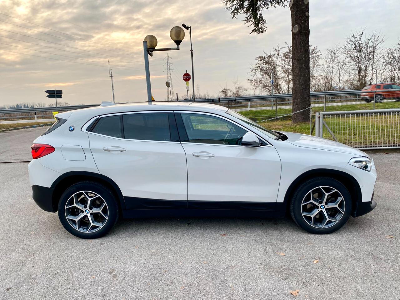 BMW X2 sdrive18i Advantage 140cv auto