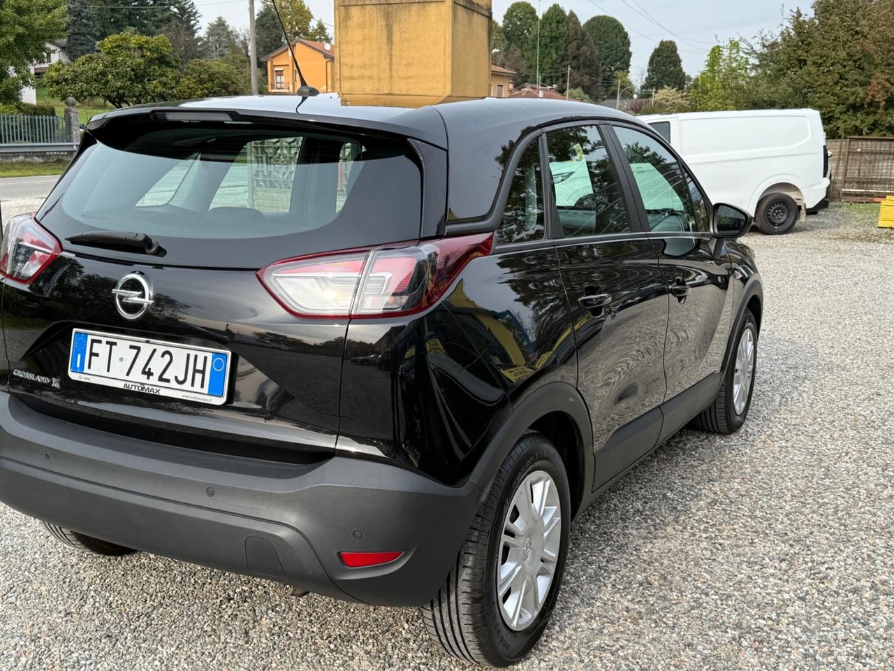 Opel Crossland X