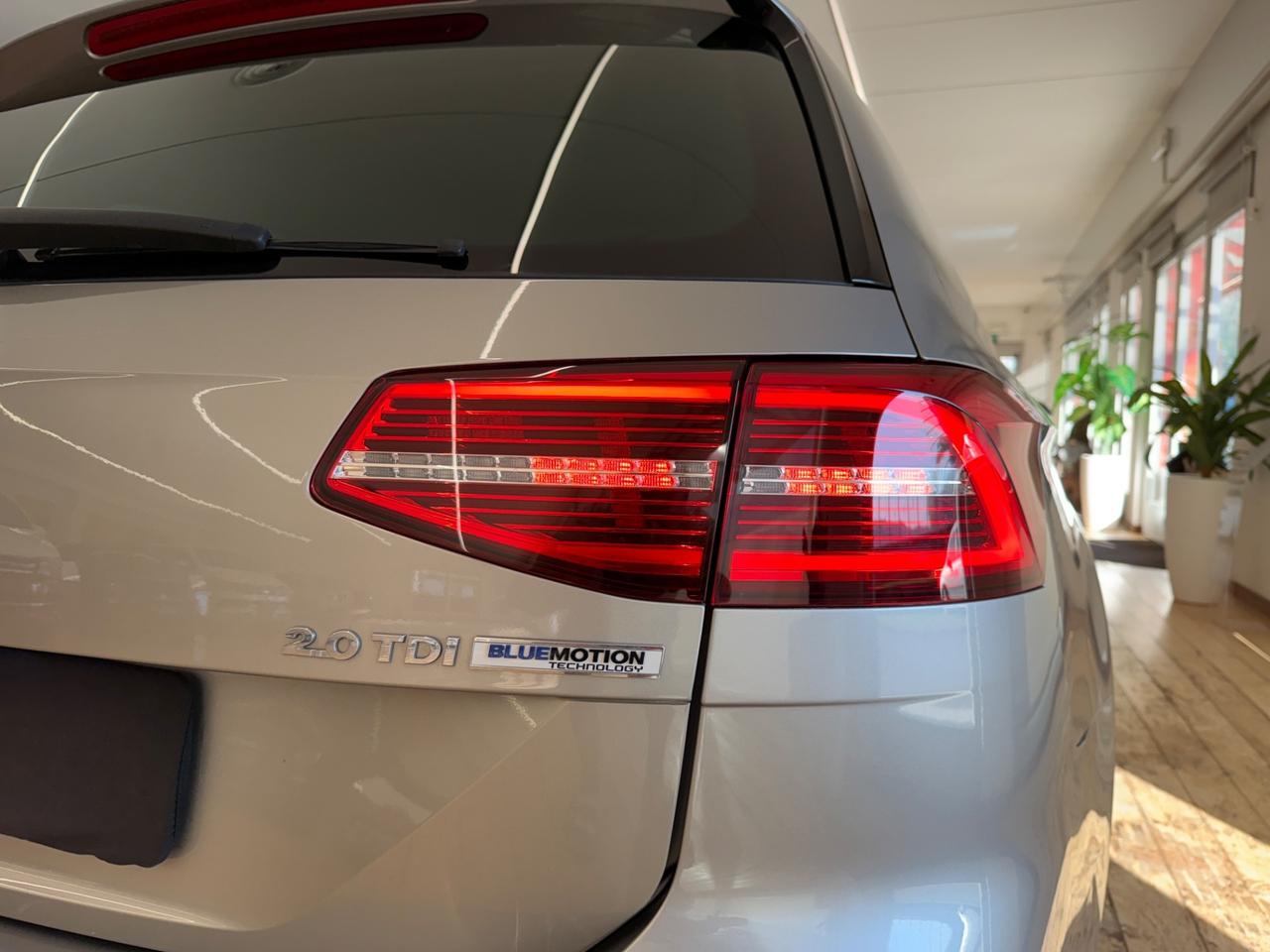 Volkswagen Passat 2.0 TDI DSG Highline BlueM. Tech.
