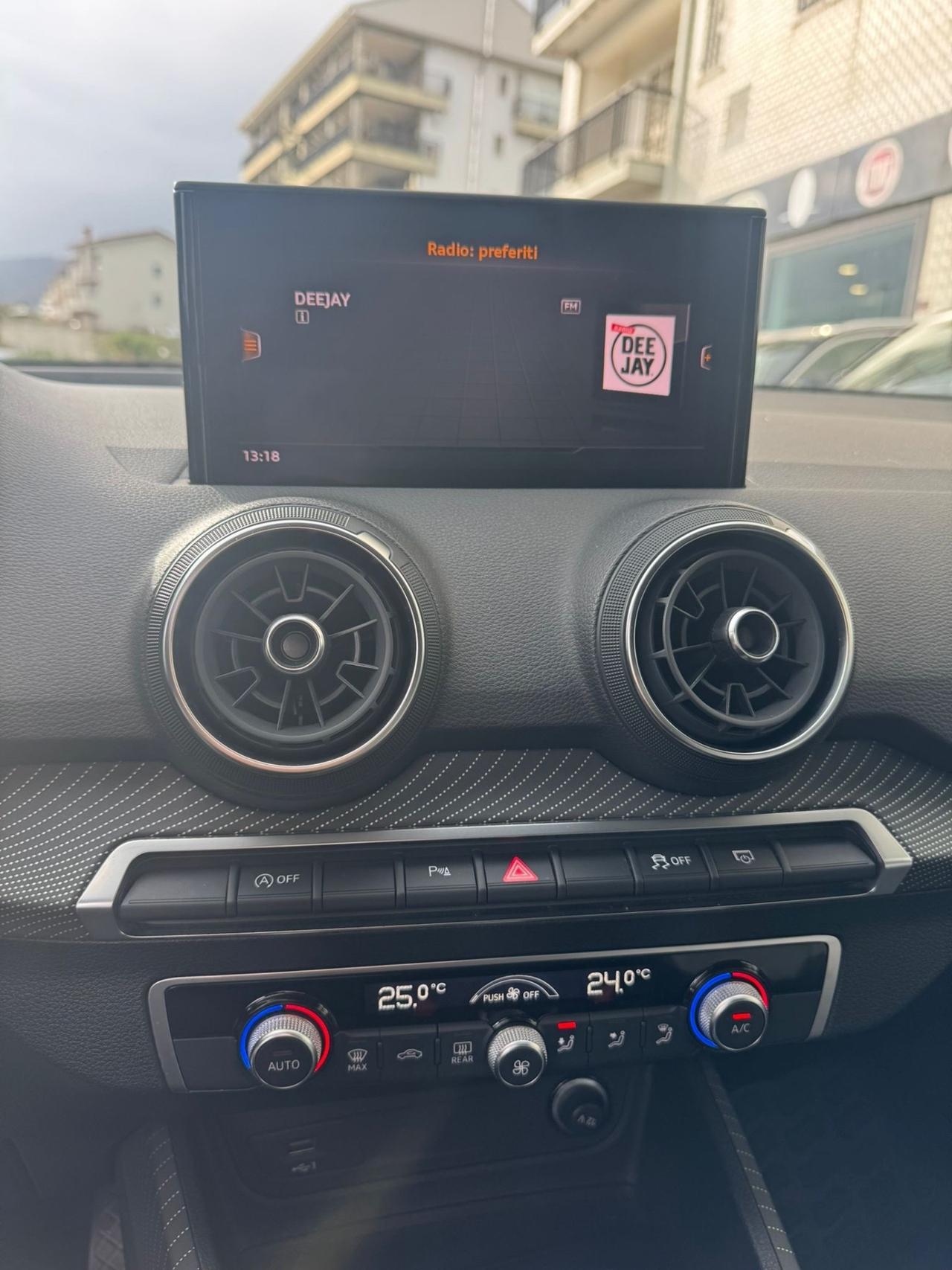 Audi Q2 30 TDI S tronic line Edition