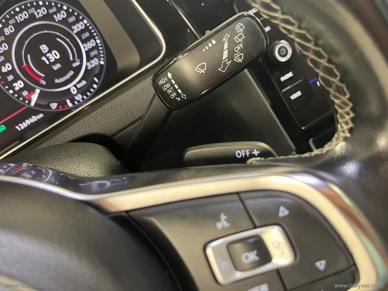 VOLKSWAGEN Golf 1.5 TSI ACT DSG Sport R-LINE BMT