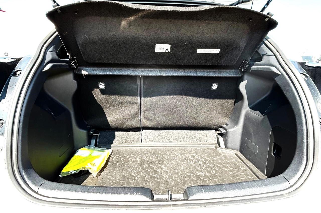Toyota Yaris 1.5 Hybrid 5 porte Lounge