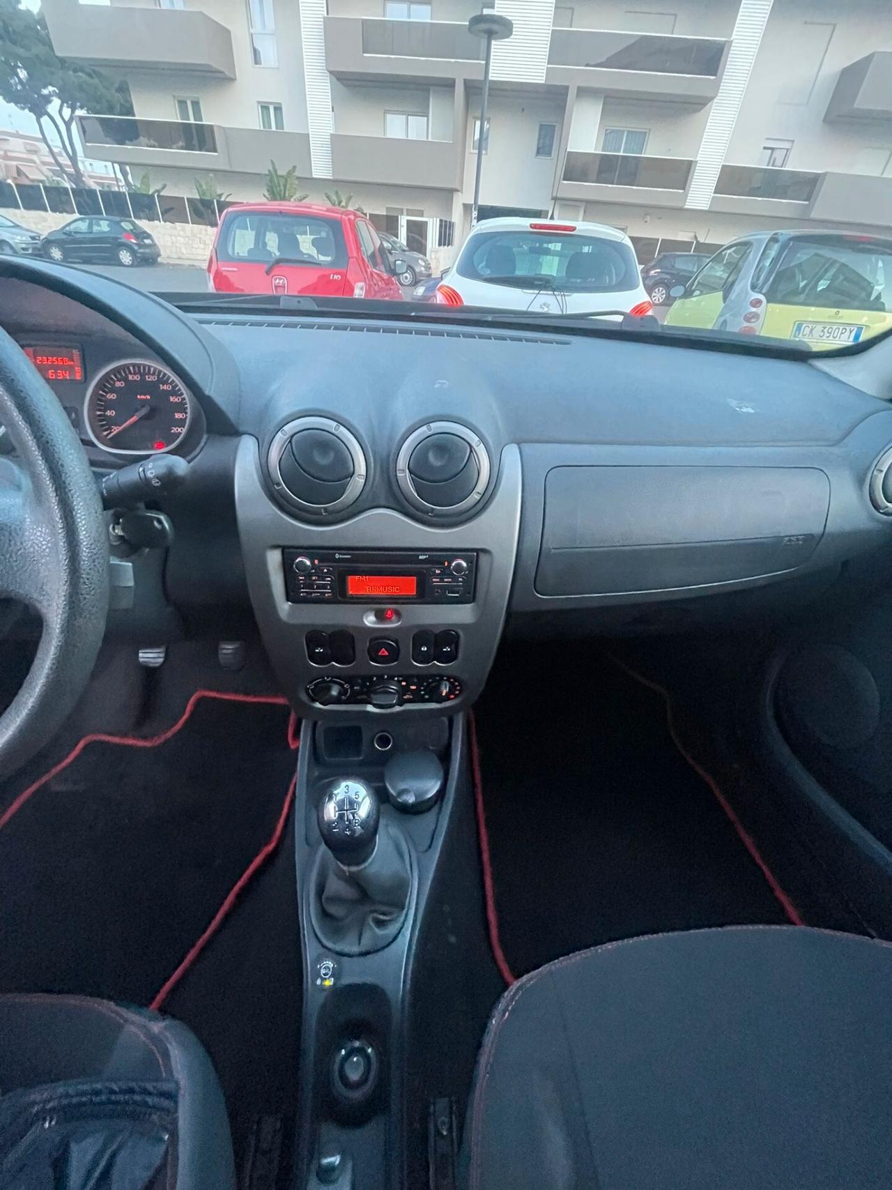 Dacia Duster 1.6 110CV 4x2 GPL Lauréate