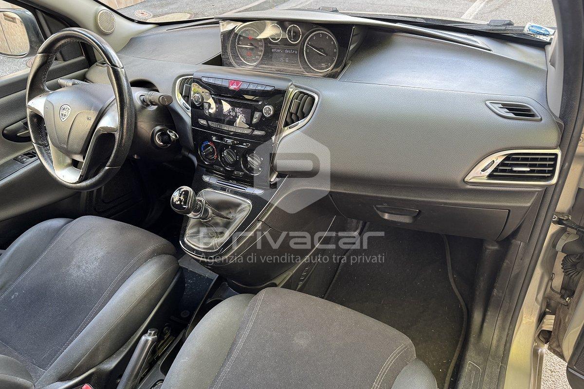 LANCIA Ypsilon 1.2 69 CV 5 porte S&S Platinum