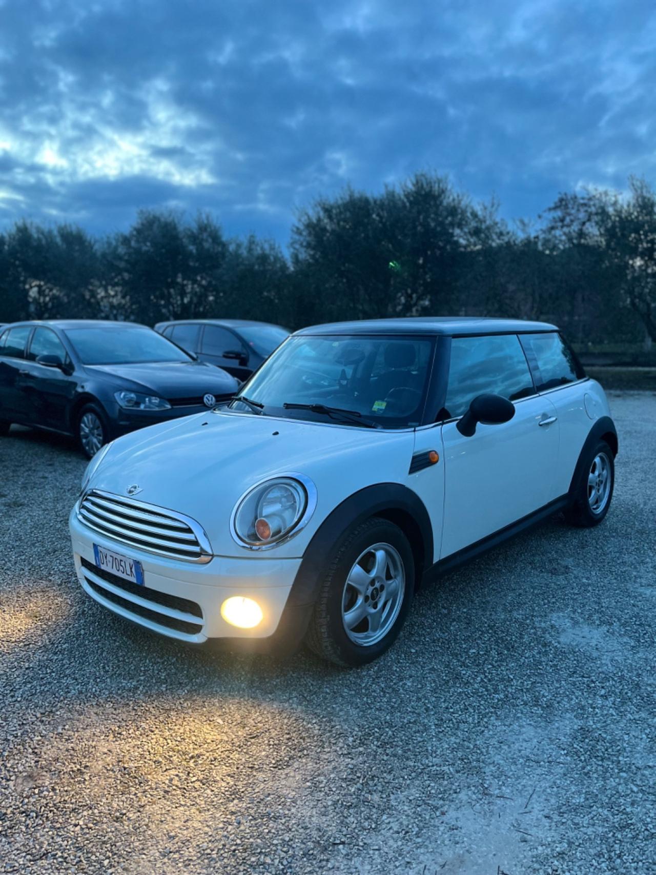 Mini Cooper 1.6 Diesel 2009 SI NEOPATENTATI
