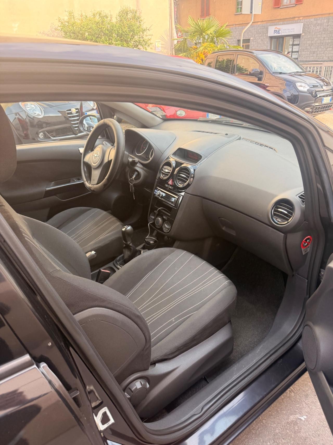 Opel Corsa 1.3 CDTI 90CV 5 porte Easytronic Cosmo