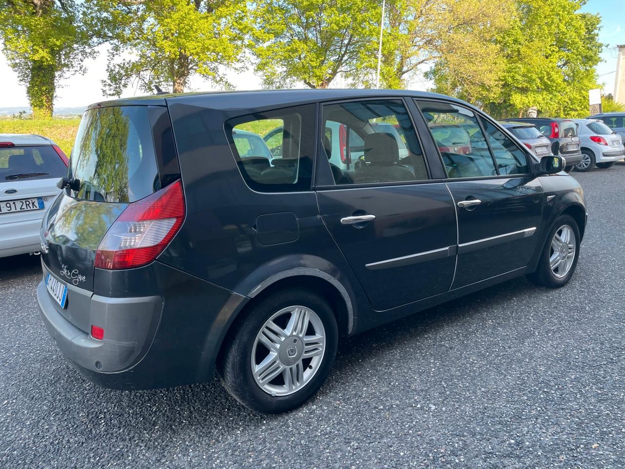 Renault Scenic Scénic 1.9 dCi Luxe Dynamique