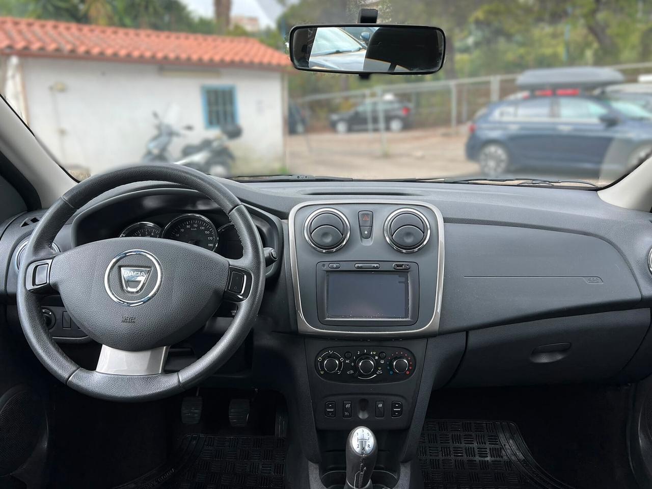 DACIA SANDERO STEPWAY 900 TCe - 2014