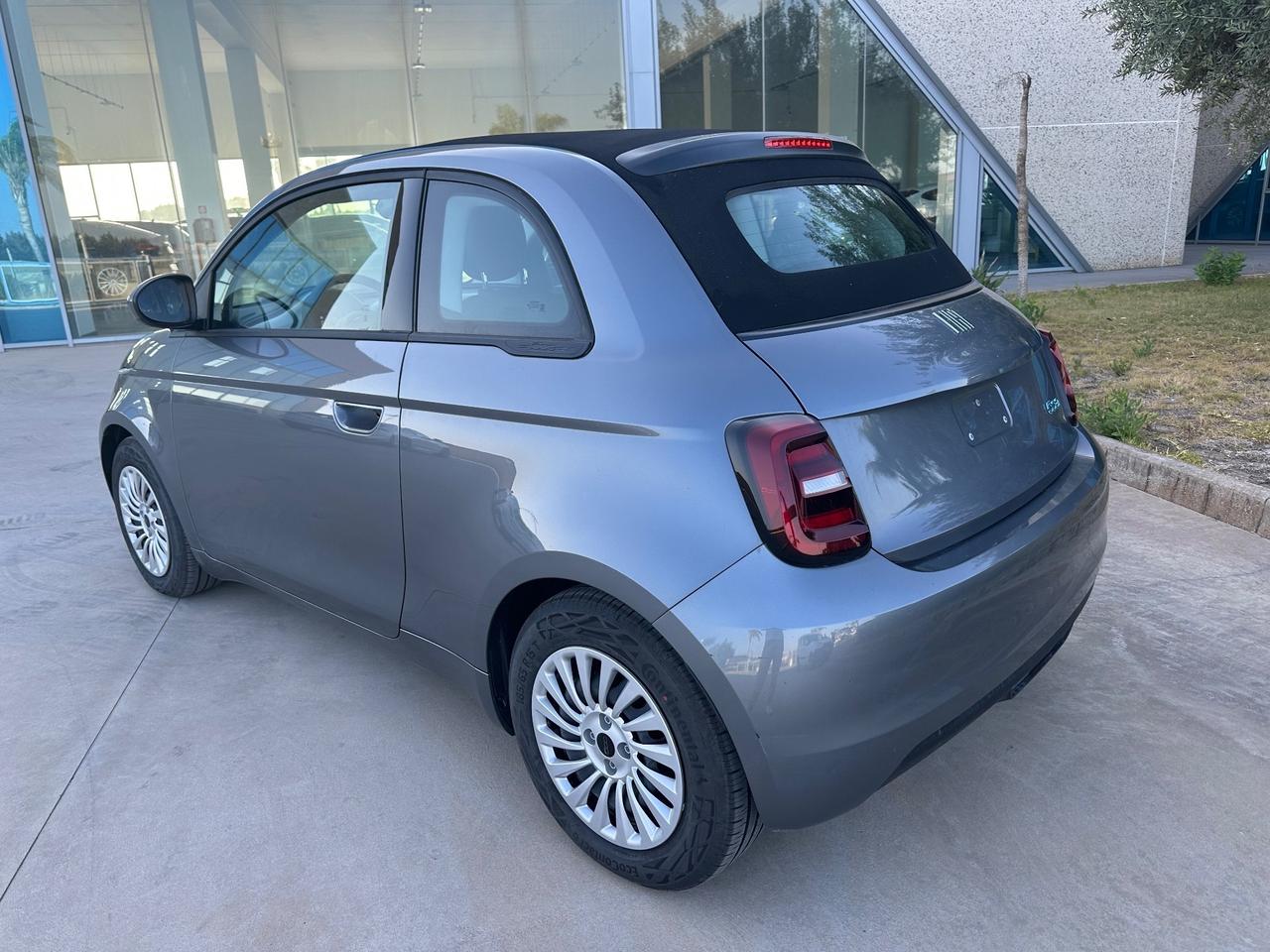 Fiat 500e Cabrio offerta T-Stock prezzo imperdibile