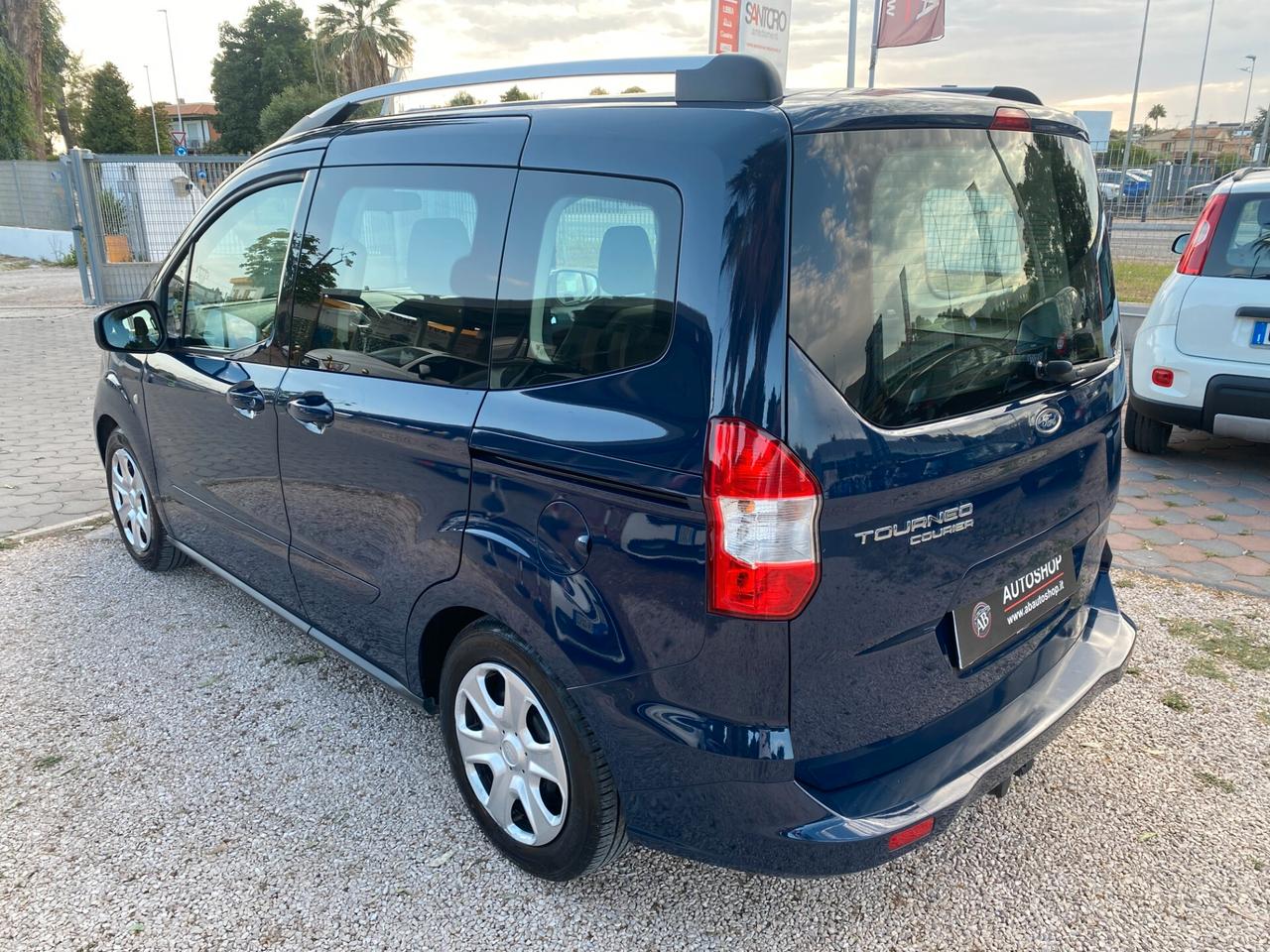 FORD - Tourneo Courier - Courier 1.5 TDCI 75 CV Titanium - GANCIO TRAINO - PERMUTE - FINANZIABILE