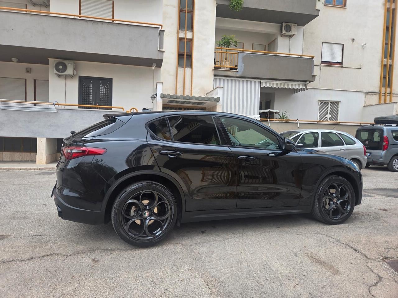Alfa Romeo Stelvio 2.2 Turbodiesel 190 CV AT8 Q4 Executive