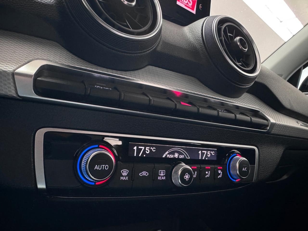 Audi Q2 30 TDI Identity Black - 2023