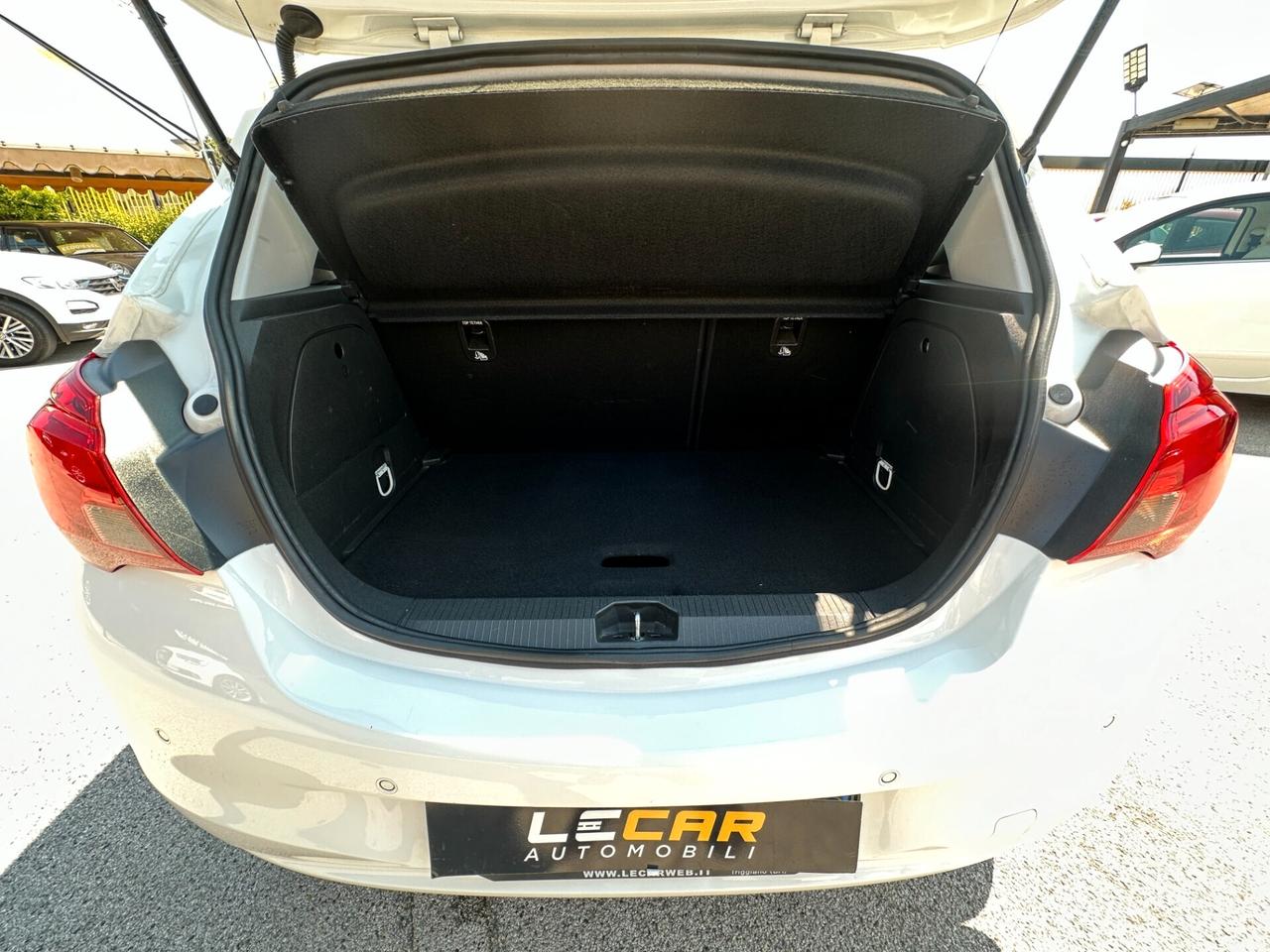 OPEL Corsa 1.4 90 CV MTA 5 porte Cosmo