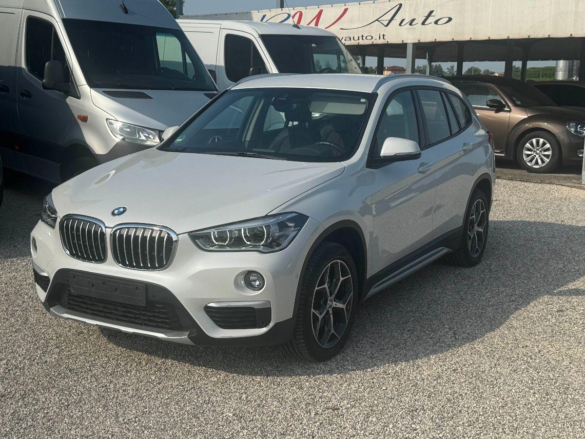 BMW - X1 - xDrive18d xLine