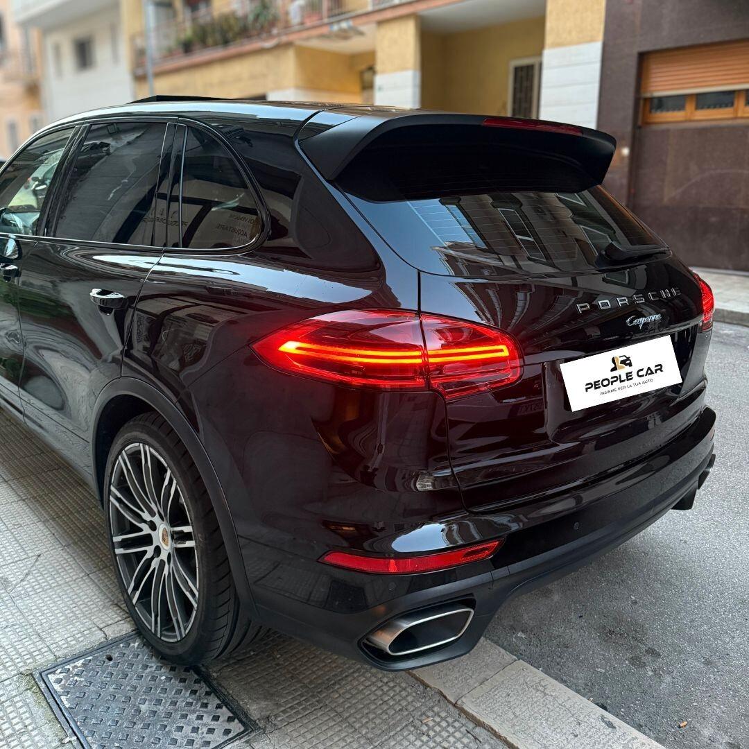 Porsche Cayenne 3.0 V6 262cv **FULL OPTIONAL**