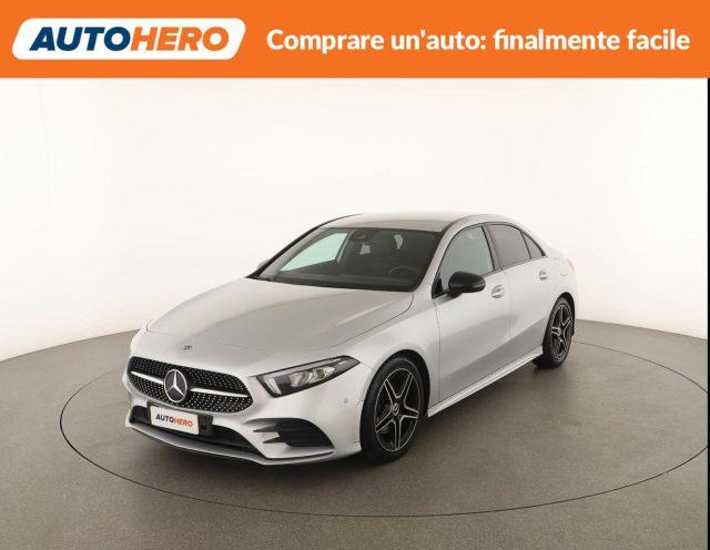 MERCEDES-BENZ A 200 Premium